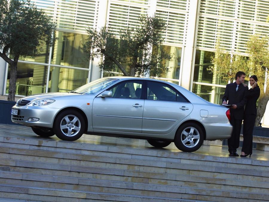  Toyota Camry 2001 года  (фото 7 из 31)